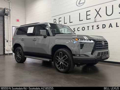 Used 2026 Lexus GX 550 w/ Accessory Package (2T) AWD/4WD image 2