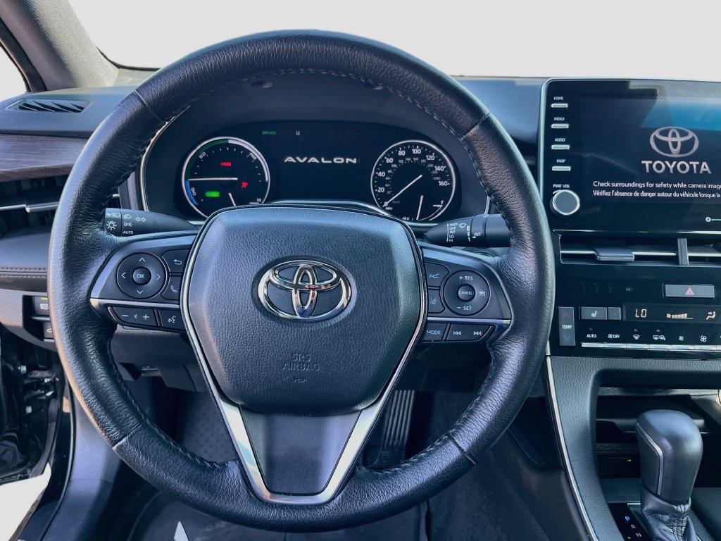 Used 2020 Toyota Avalon XLE w/ Moonroof Package FWD image 11