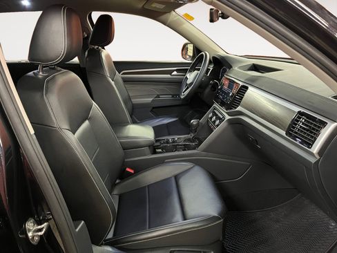 Certified 2022 Volkswagen Atlas SE w/ Panoramic Sunroof Package image 15