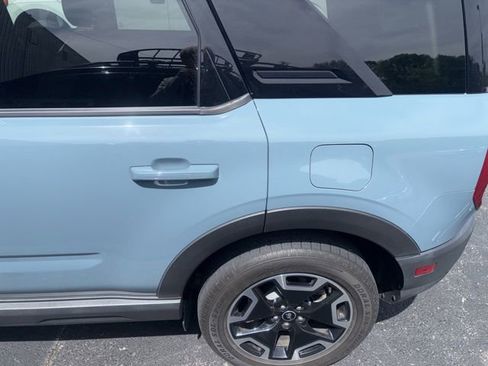 Used 2021 Ford Bronco Sport Outer Banks w/ Outer Banks Package image 4