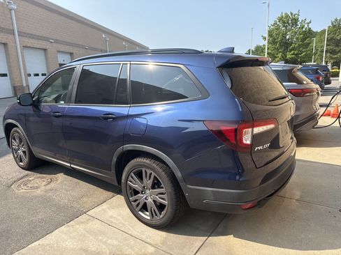Used 2022 Honda Pilot Sport image 9