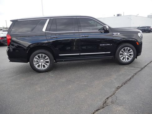 Used 2022 GMC Yukon Denali AWD/4WD image 6