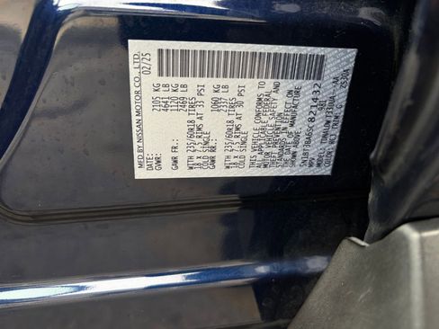 Used 2025 Nissan Rogue SV image 31