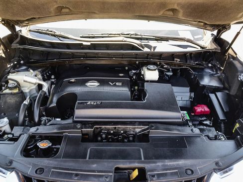 Used 2018 Nissan Murano S image 32