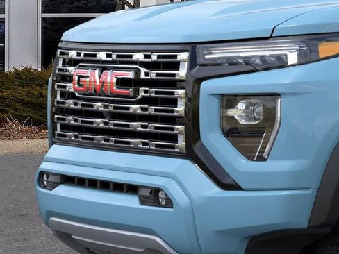 New 2026 GMC Canyon Denali image 13