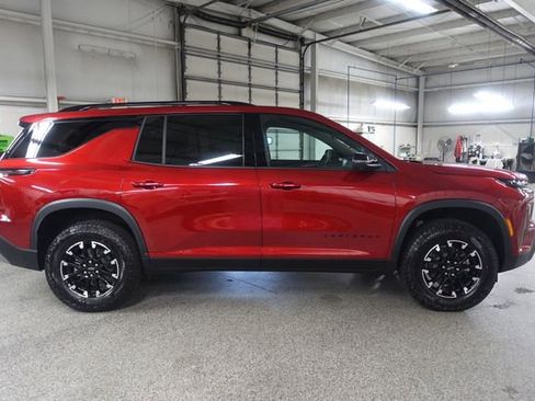 New 2026 Chevrolet Traverse Z71 w/ Driver Confidence Package AWD/4WD image 8