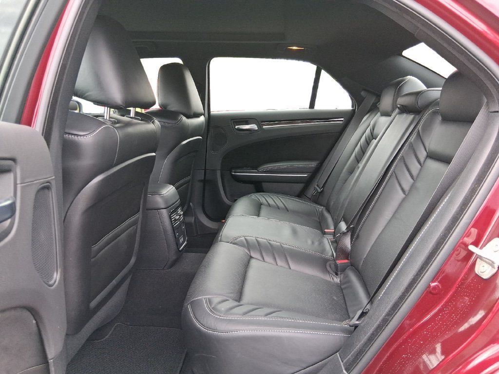 Used 2023 Chrysler 300 C RWD image 27