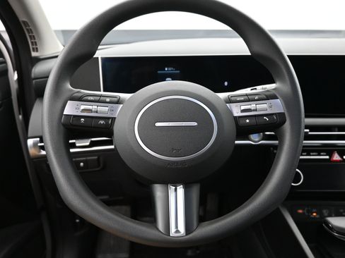 Used 2025 Hyundai Tucson SEL image 13