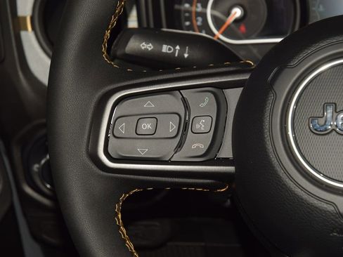 Used 2024 Jeep Wrangler Unlimited Sport AWD/4WD image 38