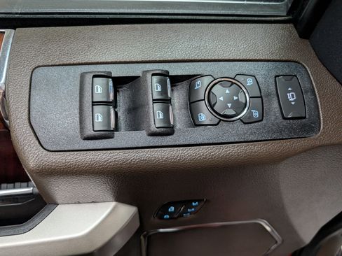 Used 2022 Ford F350 King Ranch w/ Chrome Package image 16