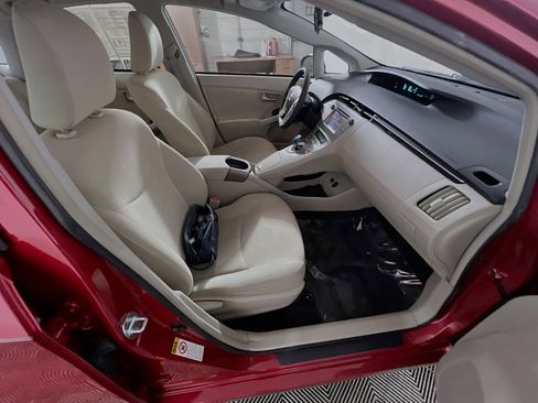 Used 2015 Toyota Prius Two image 31