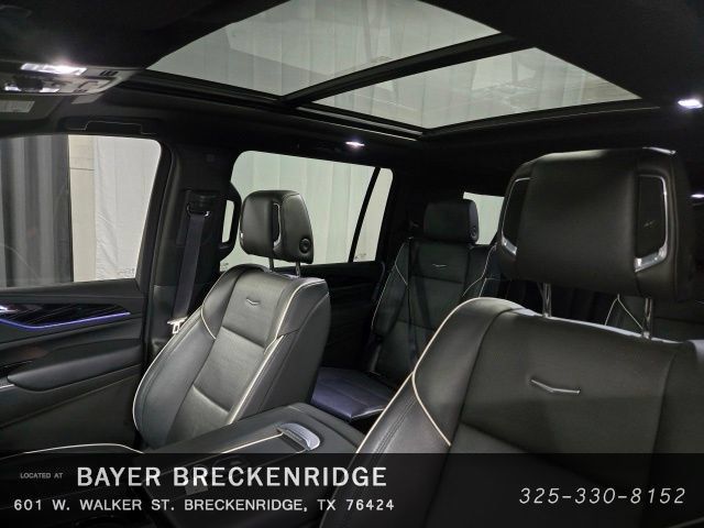 Used 2023 Cadillac Escalade ESV Sport AWD/4WD image 16