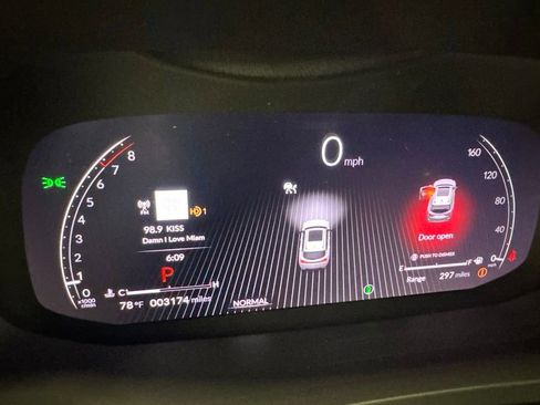 Certified 2026 Acura MDX FWD w/ Technology Package image 16