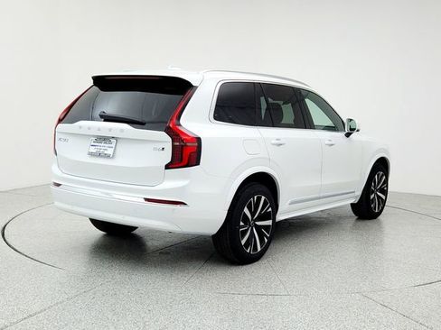 New 2026 Volvo XC90 B6 Core image 5