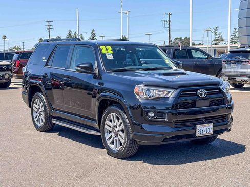 Used 2022 Toyota 4Runner TRD Sport w/ Technology Package RWD image 5