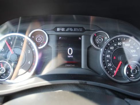 Used 2025 RAM 2500 Big Horn AWD/4WD image 19
