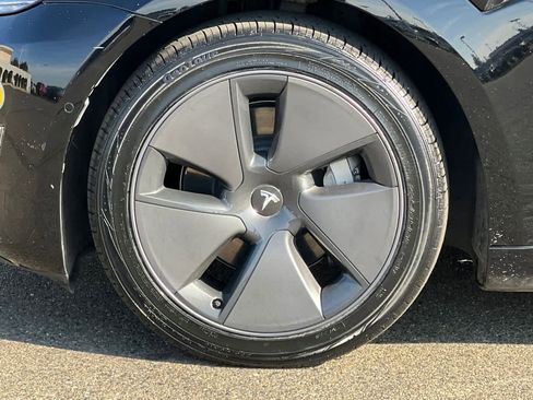 Used 2022 Tesla Model 3 image 27
