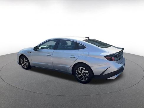 Used 2026 Hyundai Sonata Blue FWD image 11