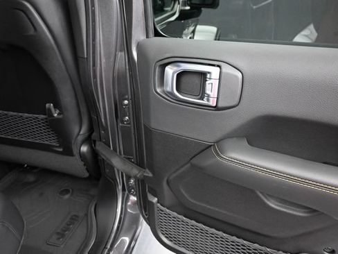 New 2026 Jeep Gladiator Sport AWD/4WD image 13