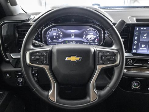 Used 2024 Chevrolet Silverado 1500 LT AWD/4WD image 29