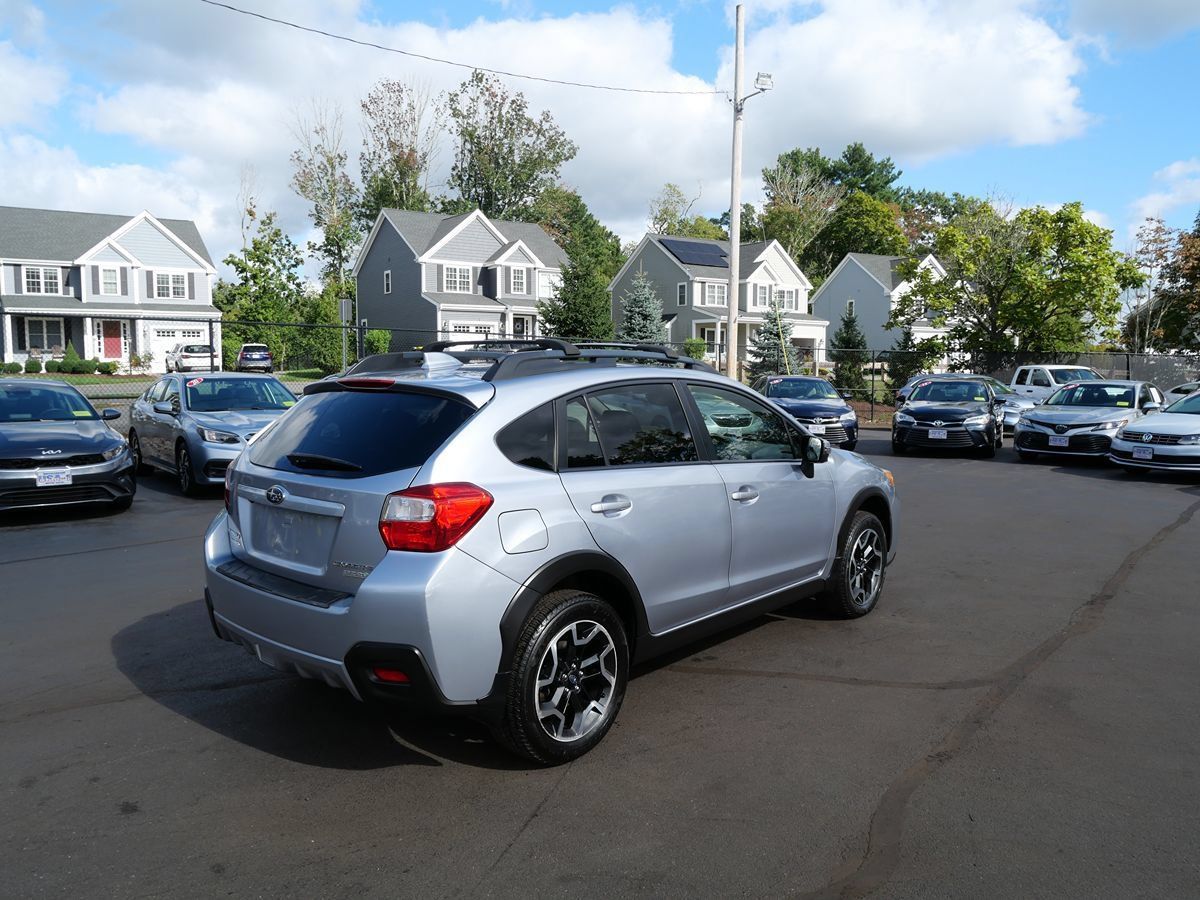 Used 2017 Subaru Crosstrek 2.0i Limited AWD/4WD image 5