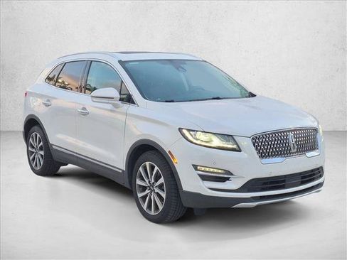Used 2019 Lincoln MKC Reserve AWD/4WD image 3