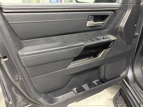 Used 2024 Toyota Tundra Limited AWD/4WD image 8