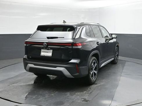 New 2026 Volkswagen Tiguan SE image 8
