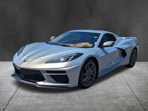 Used 2021 Chevrolet Corvette Stingray Premium Conv w/ Z51 Performance Package RWD image 8