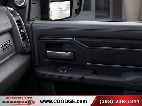 New 2026 RAM 2500 Laramie AWD/4WD image 25