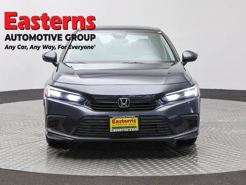 Used 2024 Honda Civic EX image 2