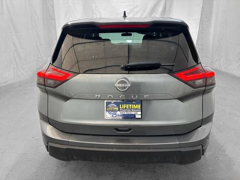 Used 2024 Nissan Rogue S FWD image 6