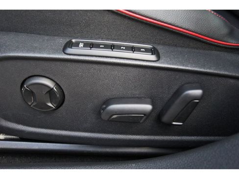 Certified 2026 Volkswagen GTI Autobahn FWD image 31