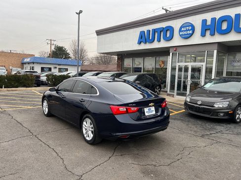 Used 2018 Chevrolet Malibu LT image 11