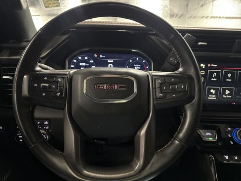 Used 2024 GMC Sierra 2500 AT4 w/ AT4 Premium Plus Package AWD/4WD image 11