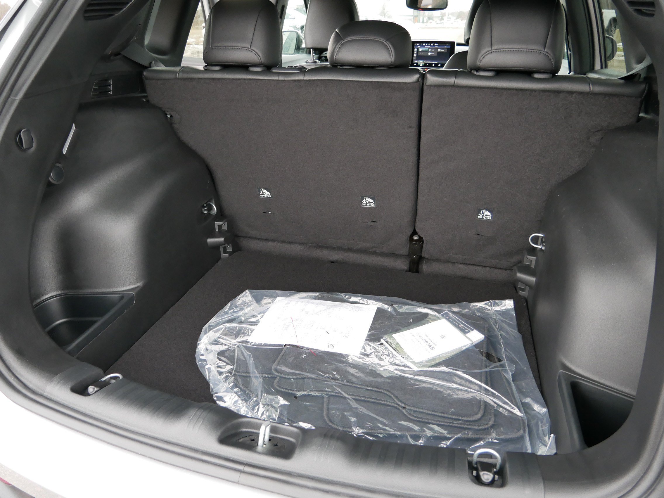 New 2026 Jeep Compass Latitude AWD/4WD image 8