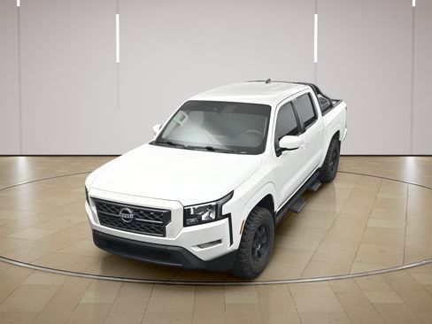 Certified 2023 Nissan Frontier SV w/ SV Convenience Package AWD/4WD image 30