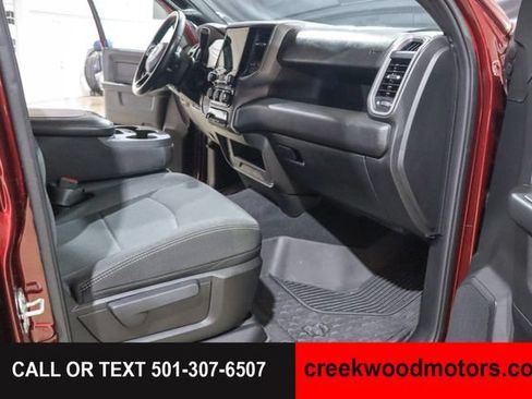 Used 2024 RAM 2500 Tradesman w/ Chrome Appearance Group AWD/4WD image 12