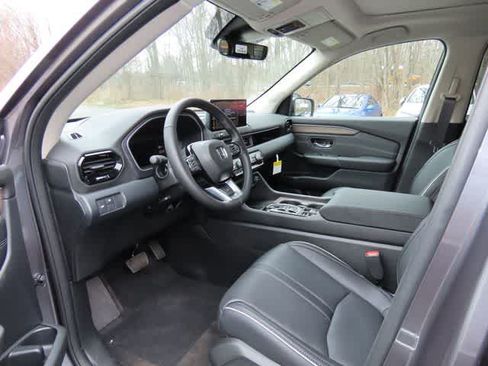 New 2026 Honda Pilot Elite image 2