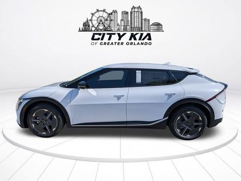 New 2026 Kia EV6 Light RWD image 3
