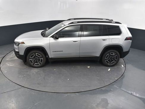 New 2026 Jeep Cherokee Limited image 42