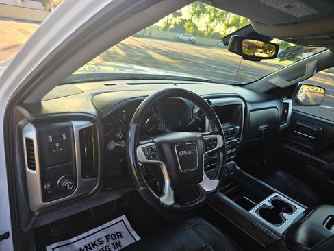 Used 2018 GMC Sierra 1500 SLT image 15