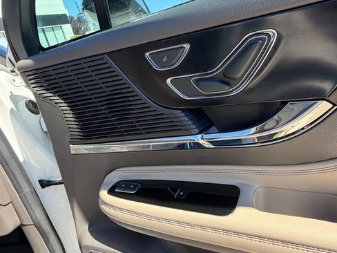Used 2022 Lincoln Corsair FWD w/ Premium Package image 35