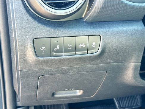 Used 2021 Hyundai Kona Ultimate w/ Cargo Package image 10
