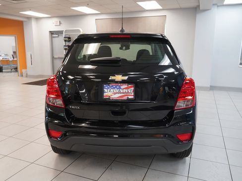 Used 2020 Chevrolet Trax LS FWD image 8