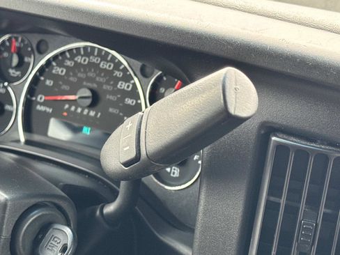 Used 2024 Chevrolet Express 2500 w/ Driver Convenience Package image 5