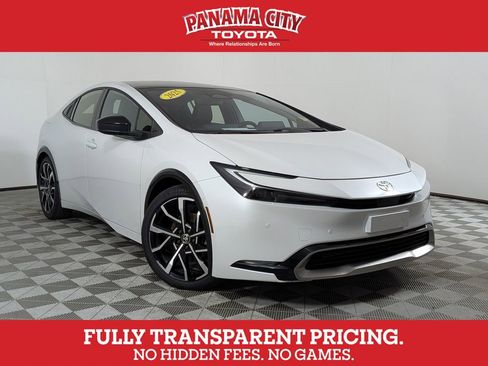 Used 2025 Toyota Prius Plug-In Hybrid w/ Limited Premium Package FWD image 1