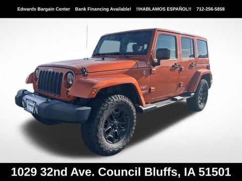 Used 2011 Jeep Wrangler Unlimited Sahara w/ Connectivity Group image 3