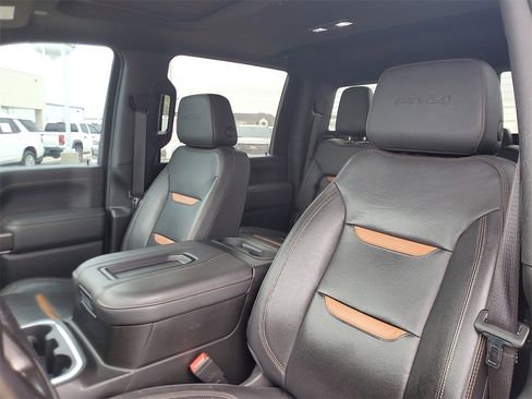 Used 2022 GMC Sierra 2500 AT4 w/ AT4 Preferred Package image 14