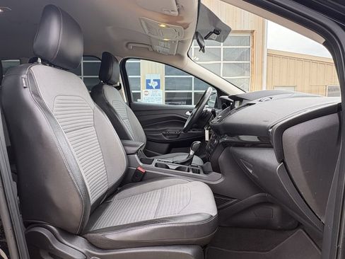 Used 2018 Ford Escape SE w/ SE Sport Appearance Package FWD image 27
